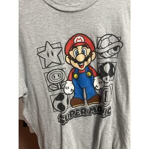 Super Mario T Shirt Size Large